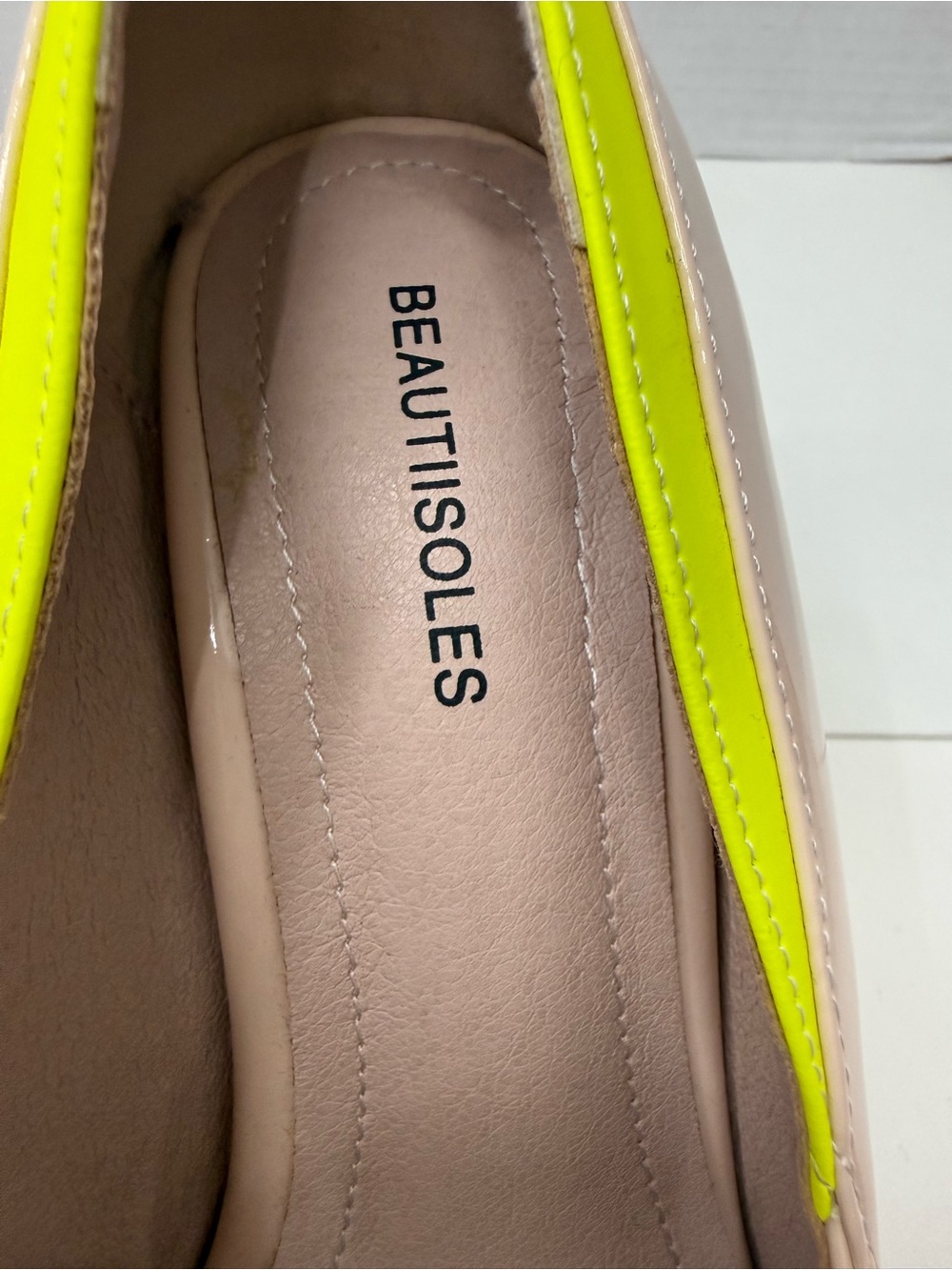 Beautiisoles Bardot 20 pumps in beige with neon yellow leather inserts size 9 - Picture 11 of 12